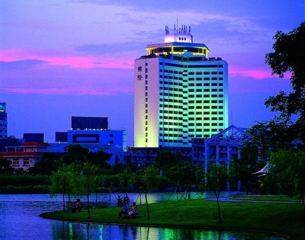 Zhongshan International Hotel Exterior photo